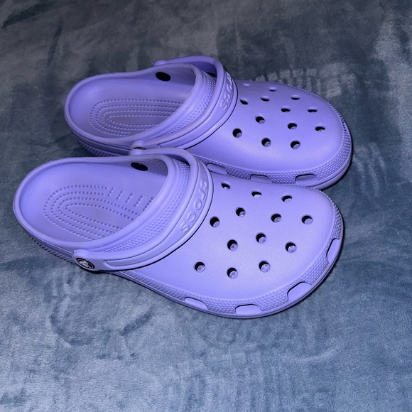 Crocs - Picture 2 of 3